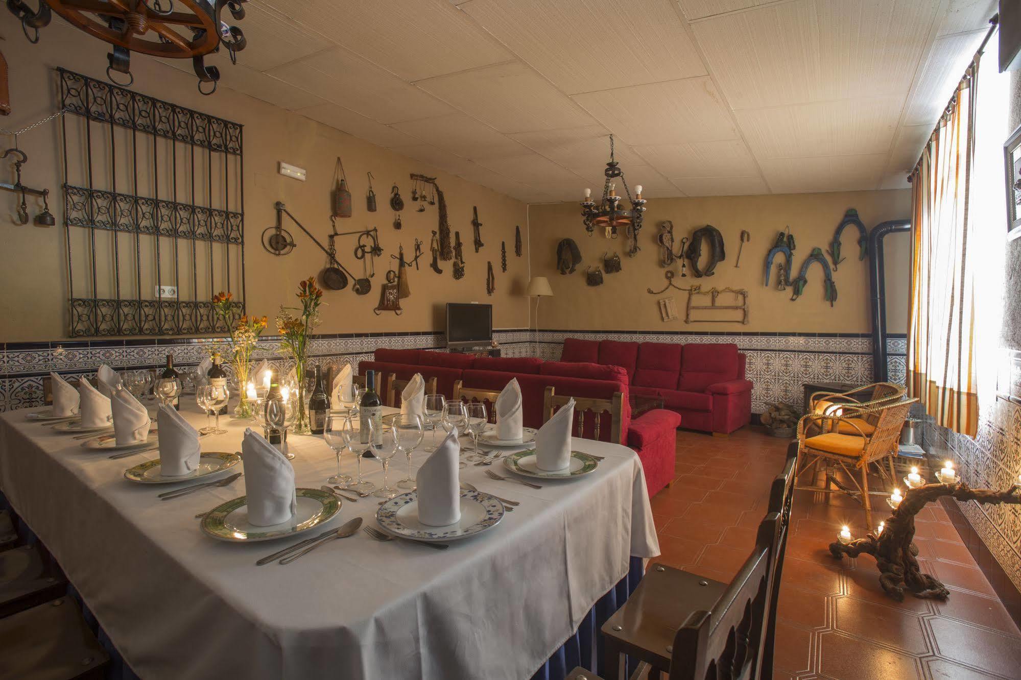 Hotel San Juan Miguelturra Bagian luar foto